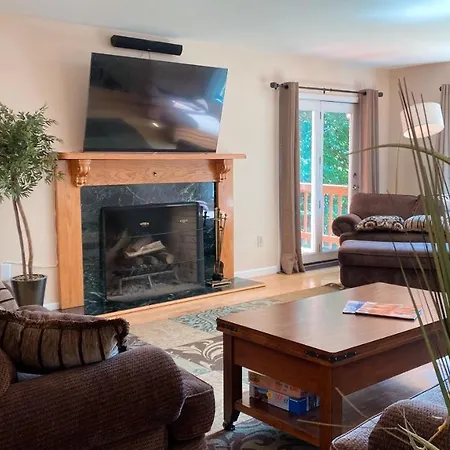 Multi-Level Stratton Mountain Home